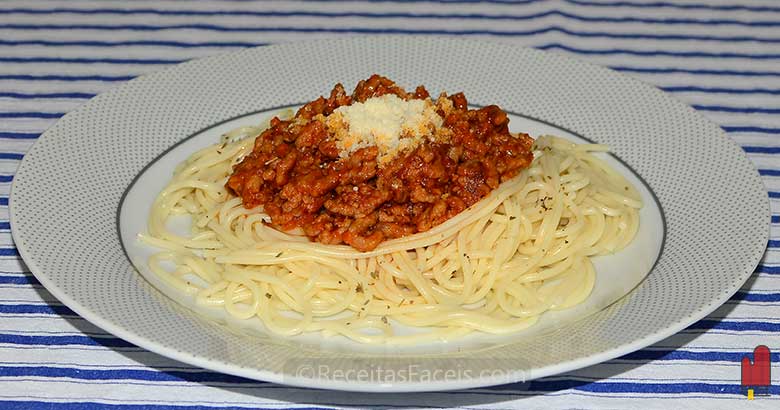 receita fácil de esparguete à bolonhesa