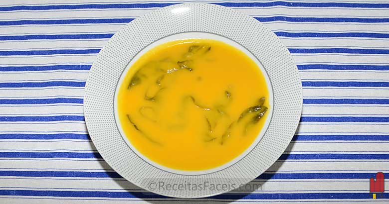 receita fácil de sopa de espinafres