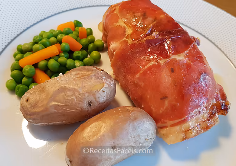 receita de peito de frango recheado com tomate e presunto