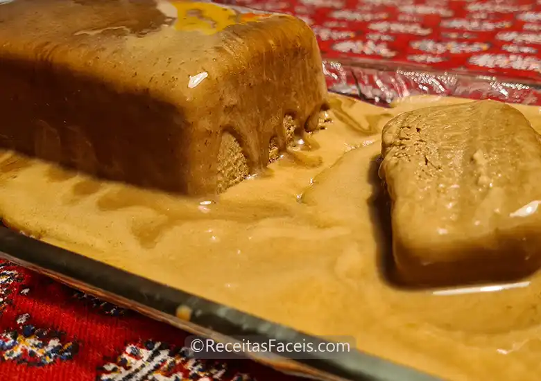 receita fácil de mousse de chocolate gelada