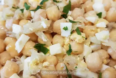 Receita fácil de Salada de Bacalhau com Grão